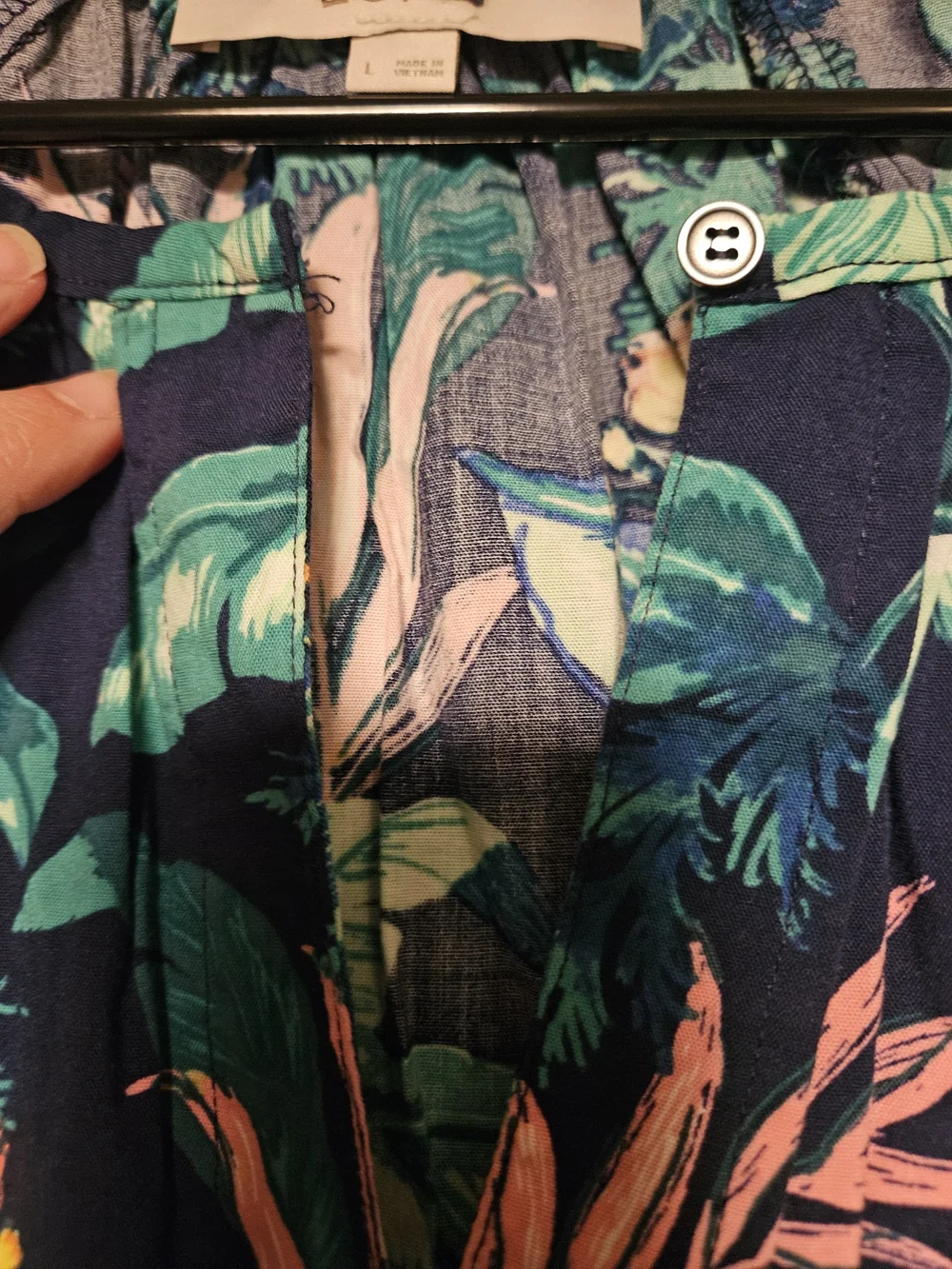 🤑LOFT Navy Tropical V-Neck Top with Green & Coral Leaf Print